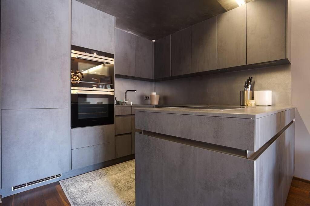 Stunning High-end 2 Bedroom Near Center Wien